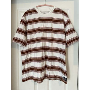Levi’s T-Shirt Size Large Oversized Striped Tribal Retro Vintage
